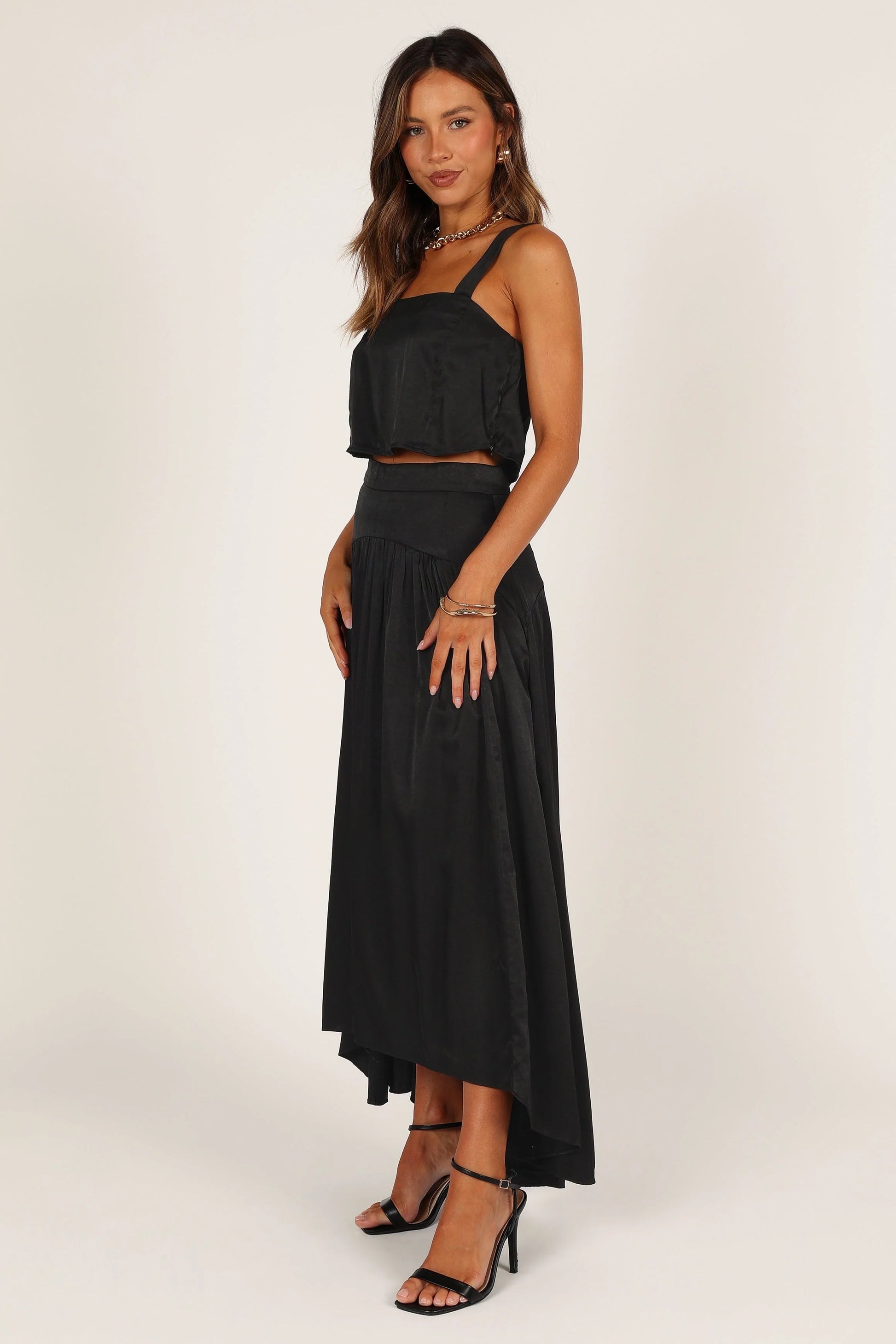 Colorblock Crop & High-Low Skirt Set