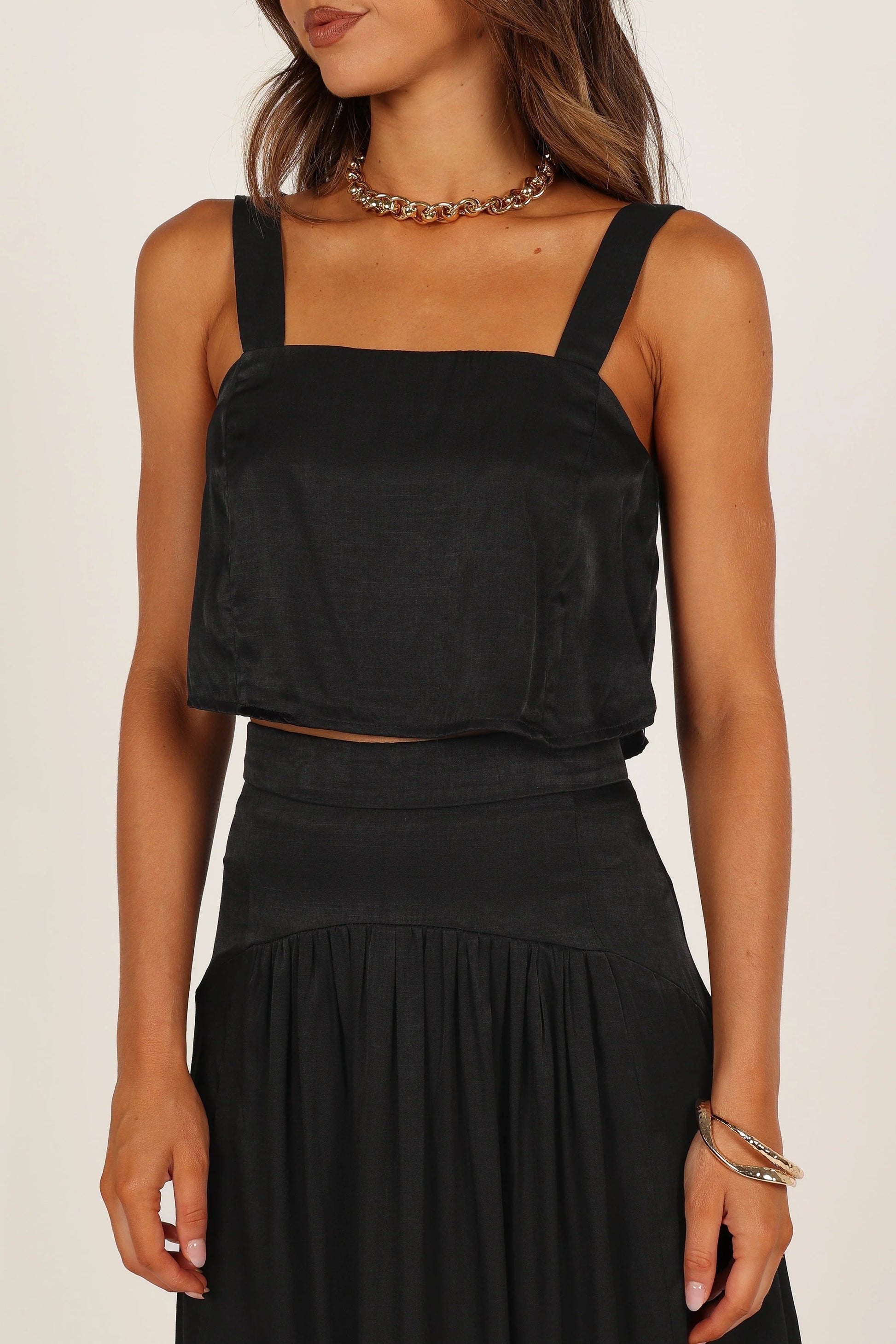 Colorblock Crop & High-Low Skirt Set
