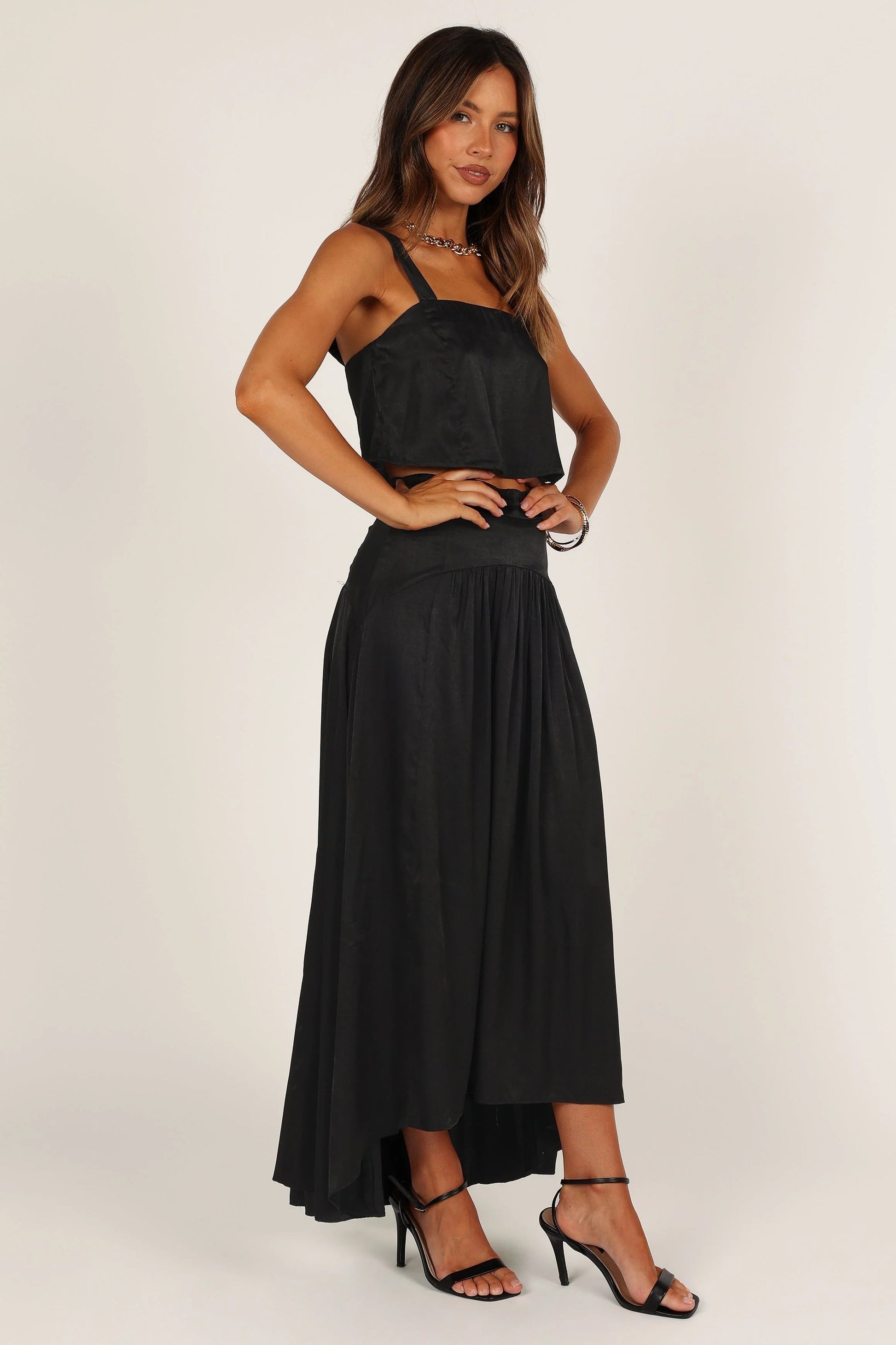 Colorblock Crop & High-Low Skirt Set