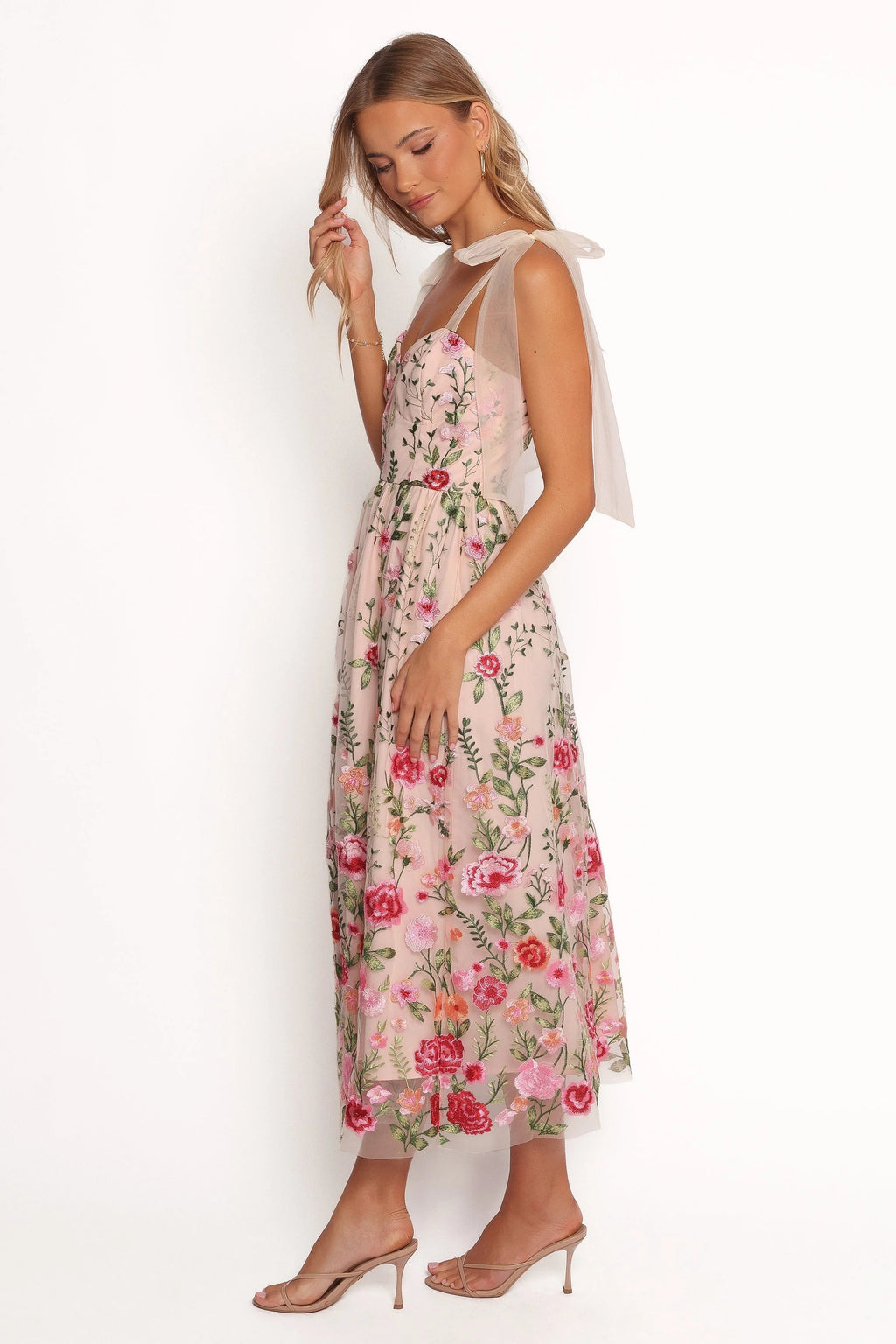 Embroidered Floral Sweetheart Midi Dress