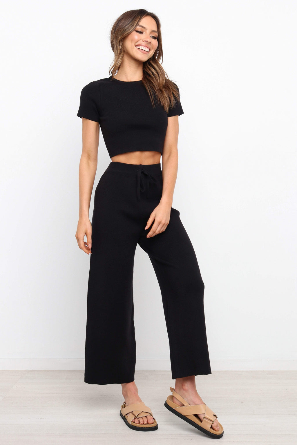 Short-Sleeve Crop Top & Wide-Leg Set