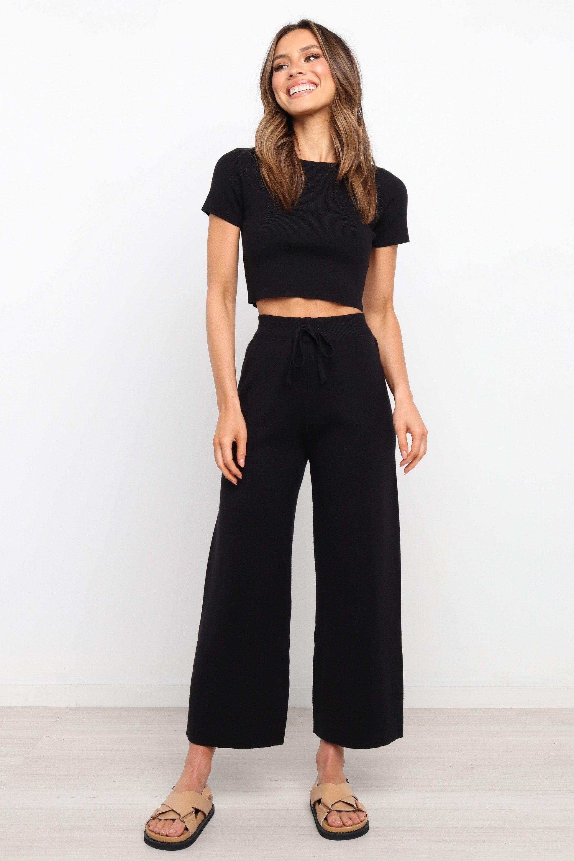 Short-Sleeve Crop Top & Wide-Leg Set
